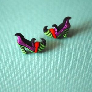 Witch Shoe Earrings, Studs, Halloween Earrings 👠